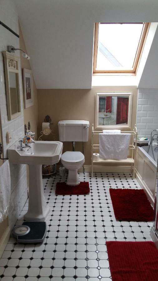 Lir B&B Multyfarnham Екстериор снимка